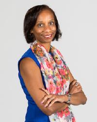 Headshot of Stephanie Storms